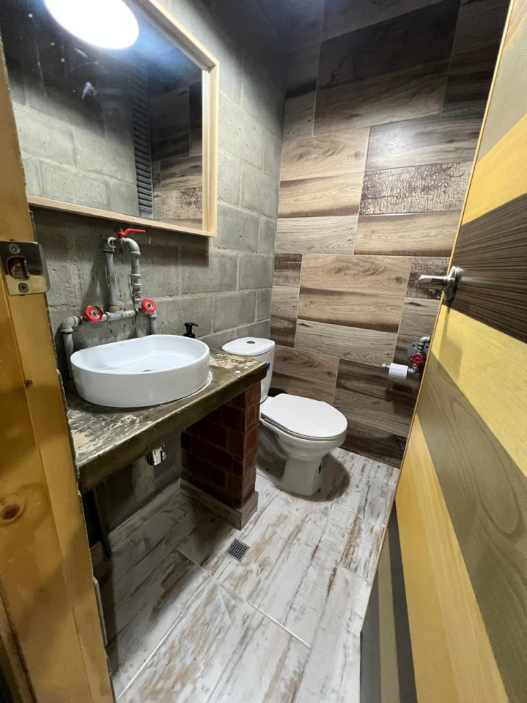 Comercial (Casa Para Comercio) En Venta - Calicanto, Cali