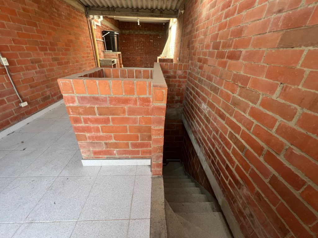 Comercial (Casa Para Comercio) En Venta - Calicanto, Cali