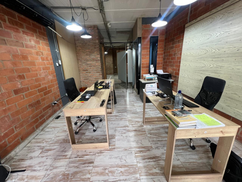 Comercial (Casa Para Comercio) En Venta - Calicanto, Cali