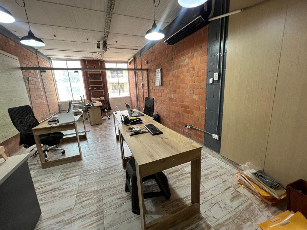 Comercial (Casa Para Comercio) En Venta - Calicanto, Cali