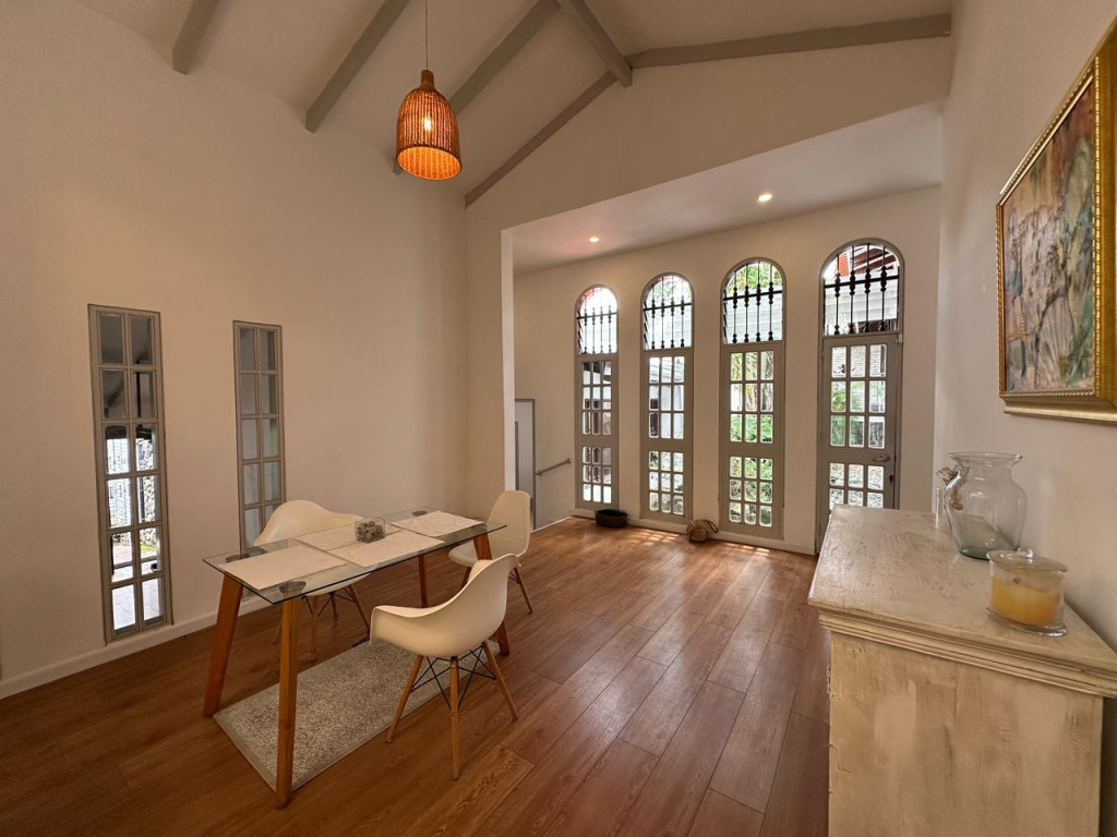 Casa En Venta - Ciudad Jardín, Cali