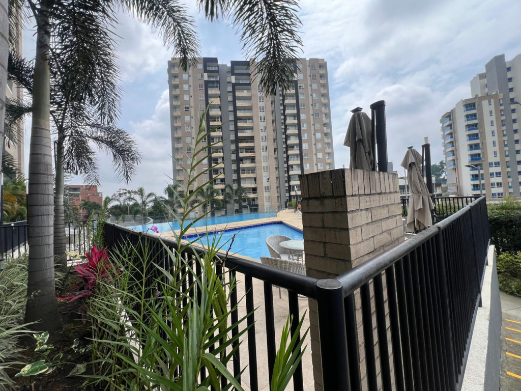 Apartamento En Venta - Ciudad Jardín, Cali