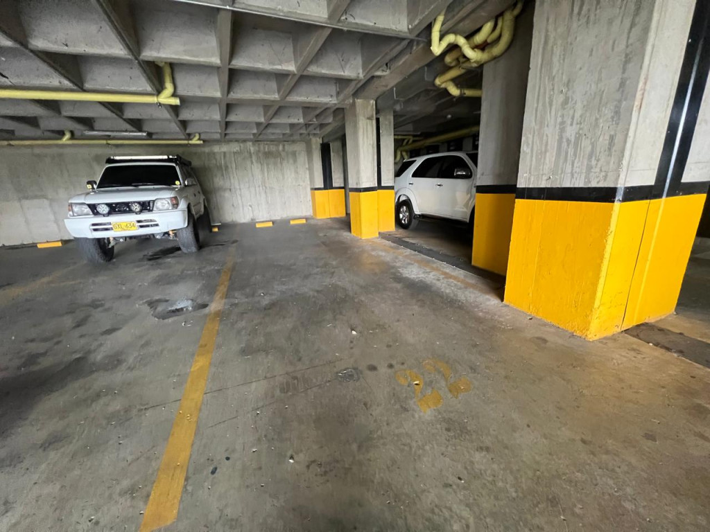 Apartamento En Venta - Ciudad Jardín, Cali