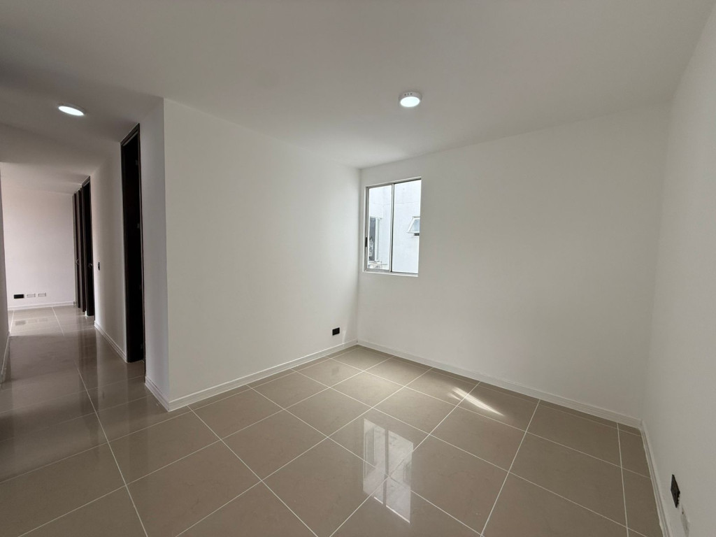 Apartamento En Arriendo - Valle Del Lili, Cali