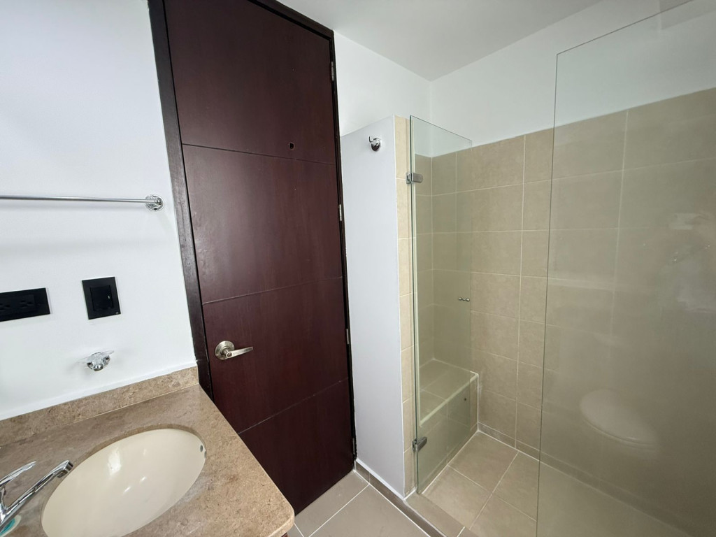 Apartamento En Arriendo - Valle Del Lili, Cali