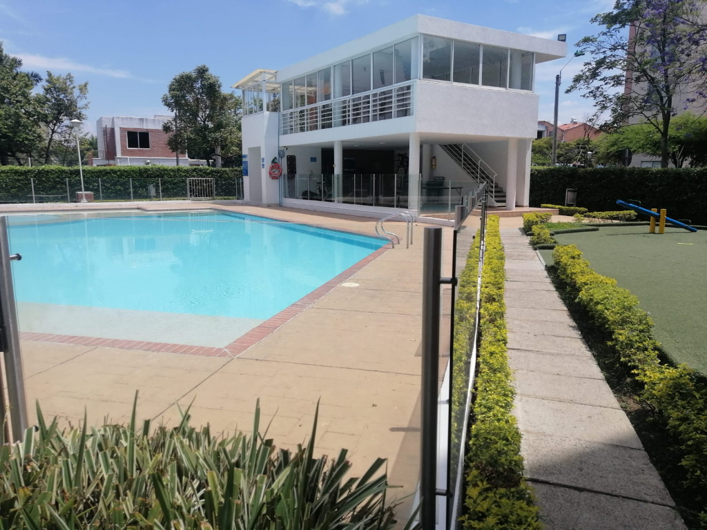 Apartamento En Venta - Valle Del Lili, Cali