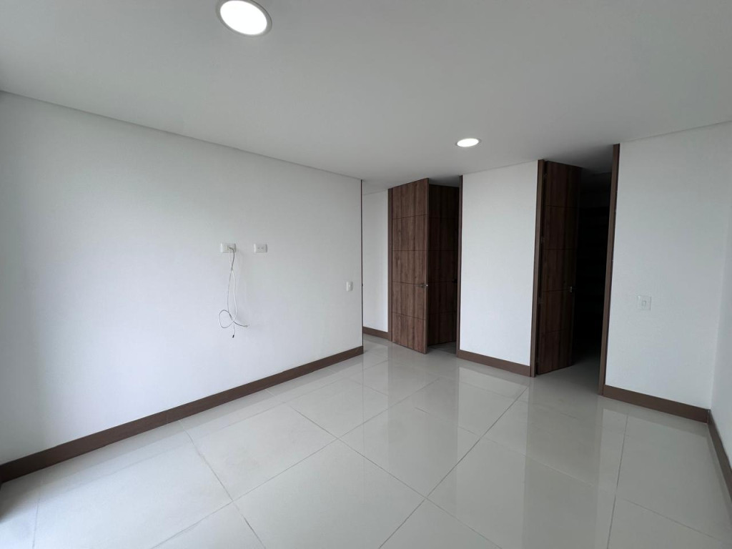 Apartamento En Venta - Ciudad Jardín, Cali