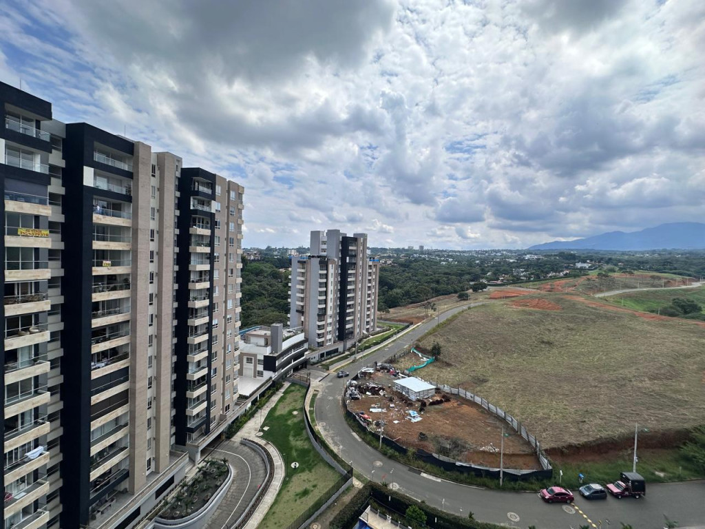 Apartamento En Venta - Ciudad Jardín, Cali