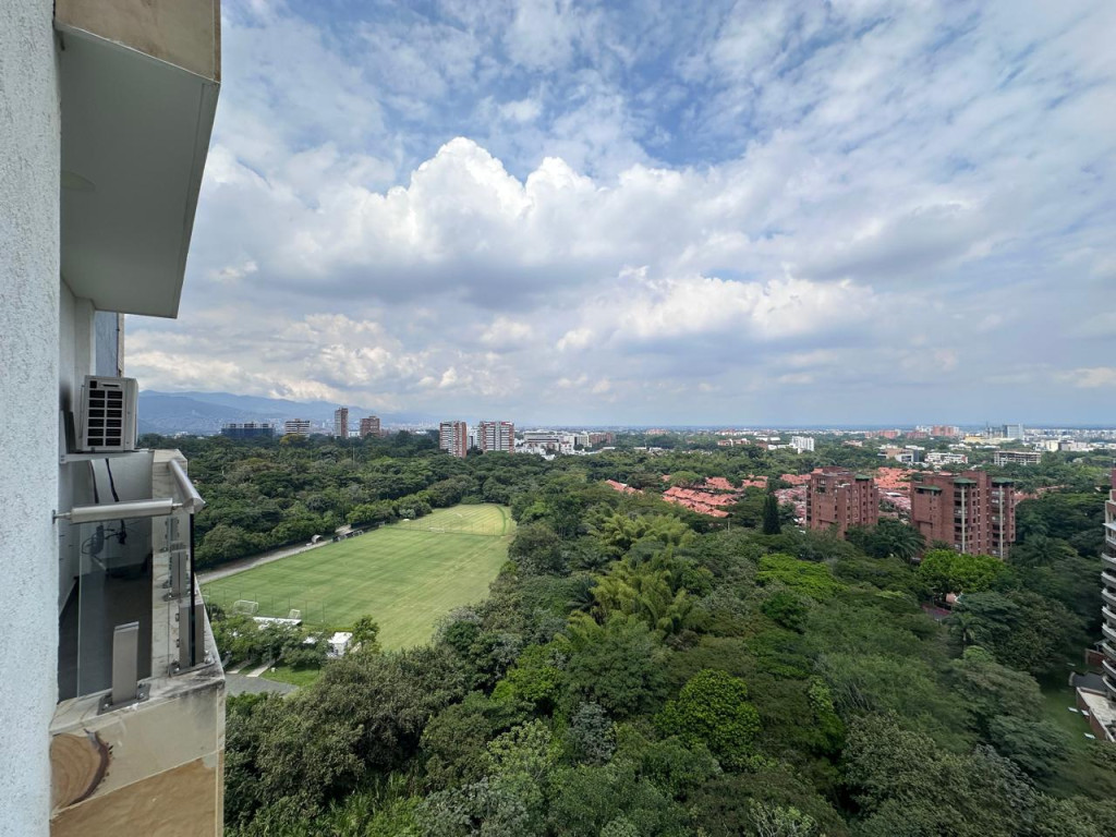 Apartamento En Venta - Ciudad Jardín, Cali