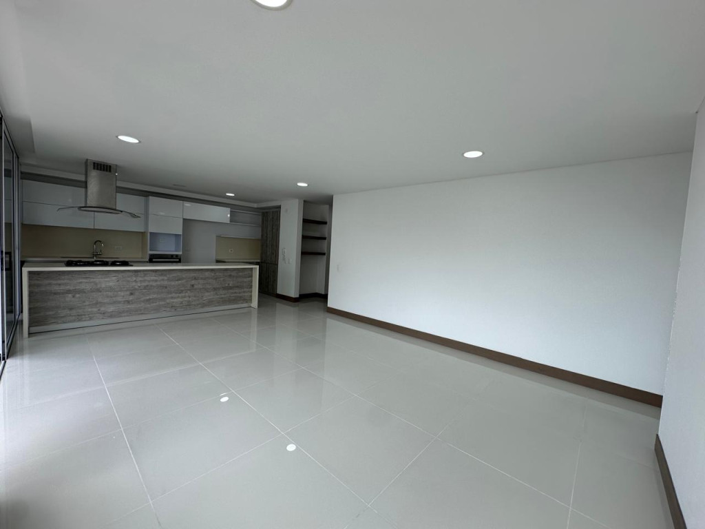 Apartamento En Venta - Ciudad Jardín, Cali