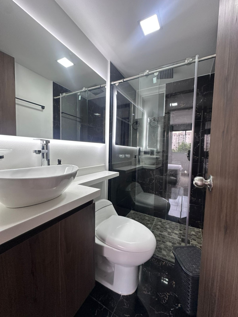 Apartamento En Venta - Valle Del Lili, Cali