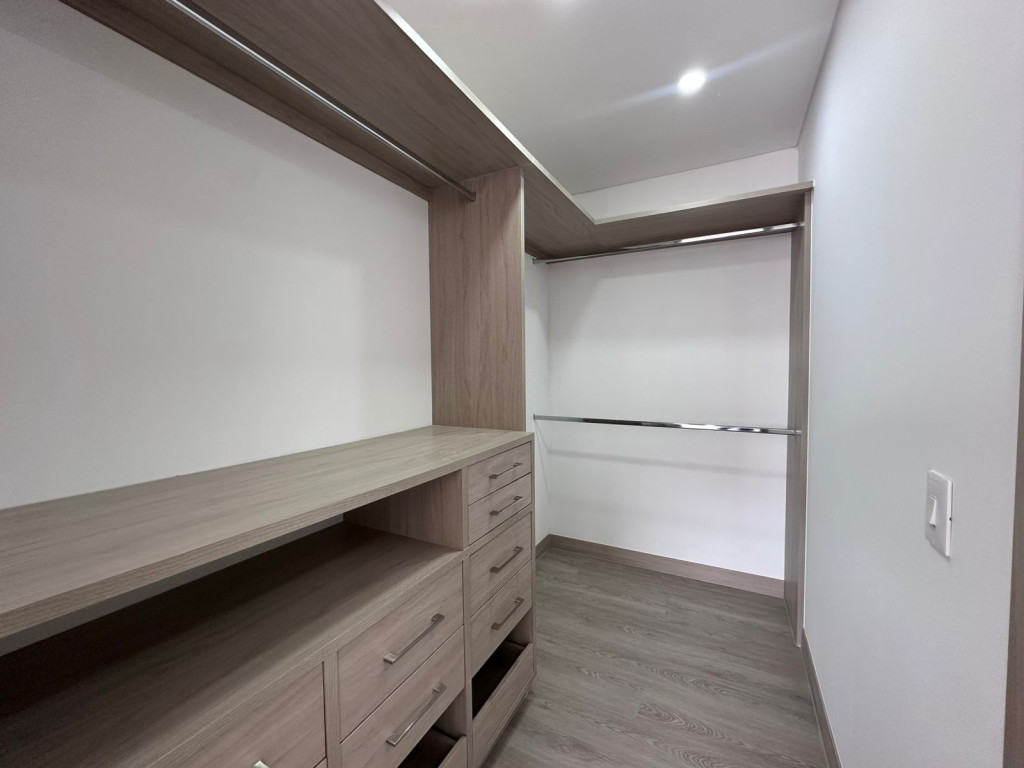 Apartamento En Venta - Valle Del Lili, Cali