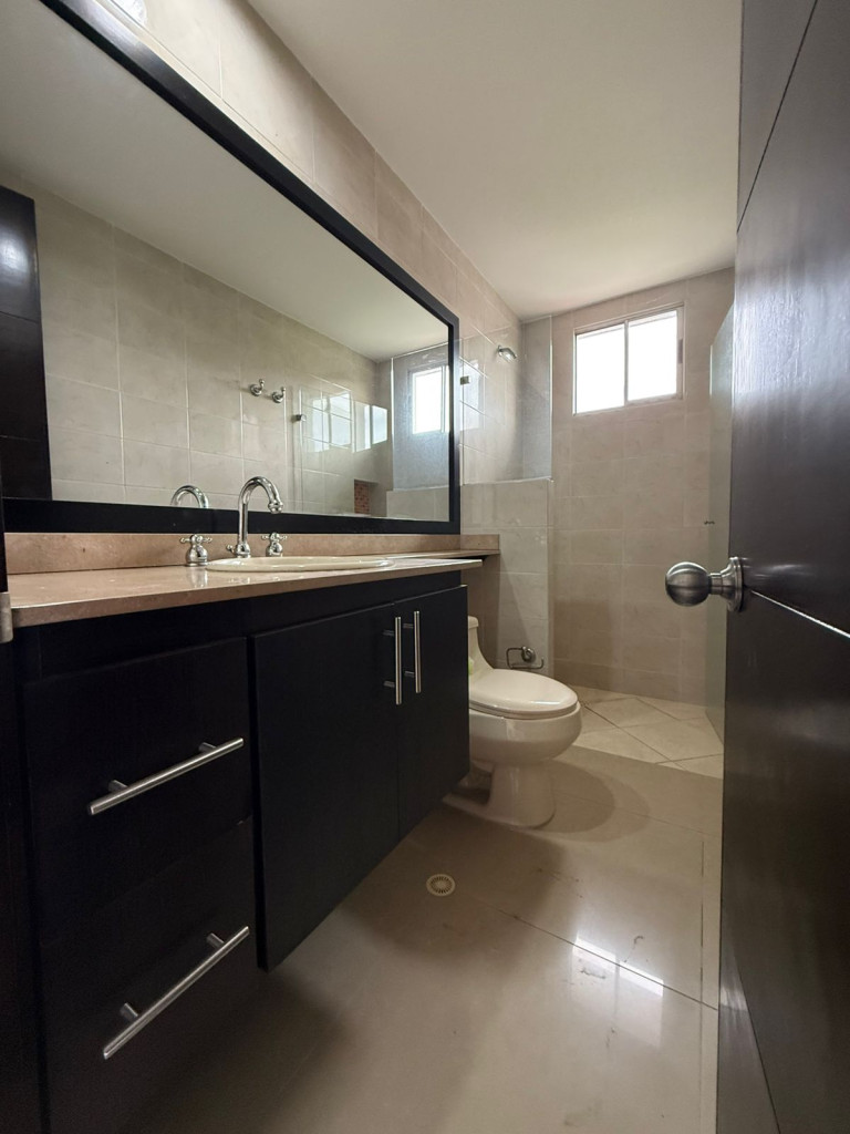 Casa Condominio En Venta - Ciudad Jardín, Cali