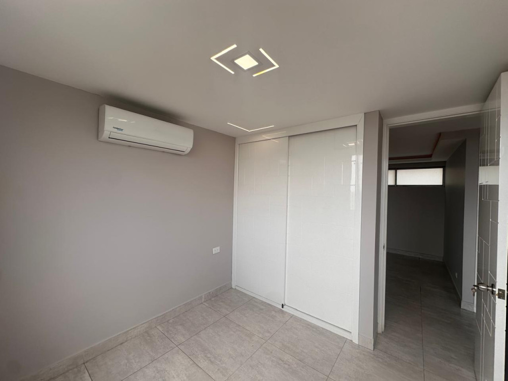 Apartamento En Venta - Valle Del Lili, Cali