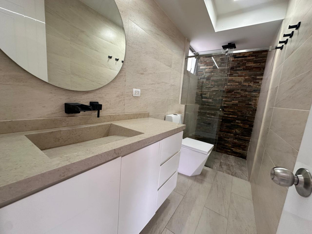 Apartamento En Venta - Valle Del Lili, Cali