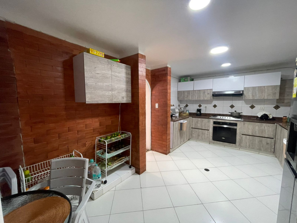Casa En Venta - Ciudad Jardín, Cali