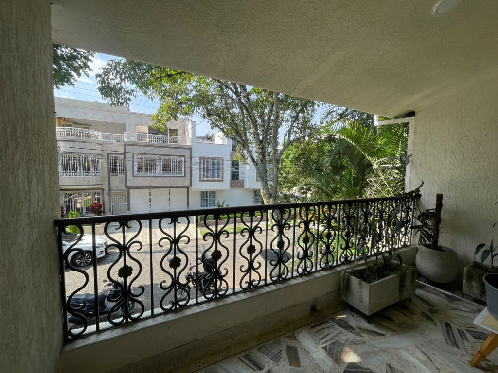 Casa En Venta - Ciudad Jardín, Cali
