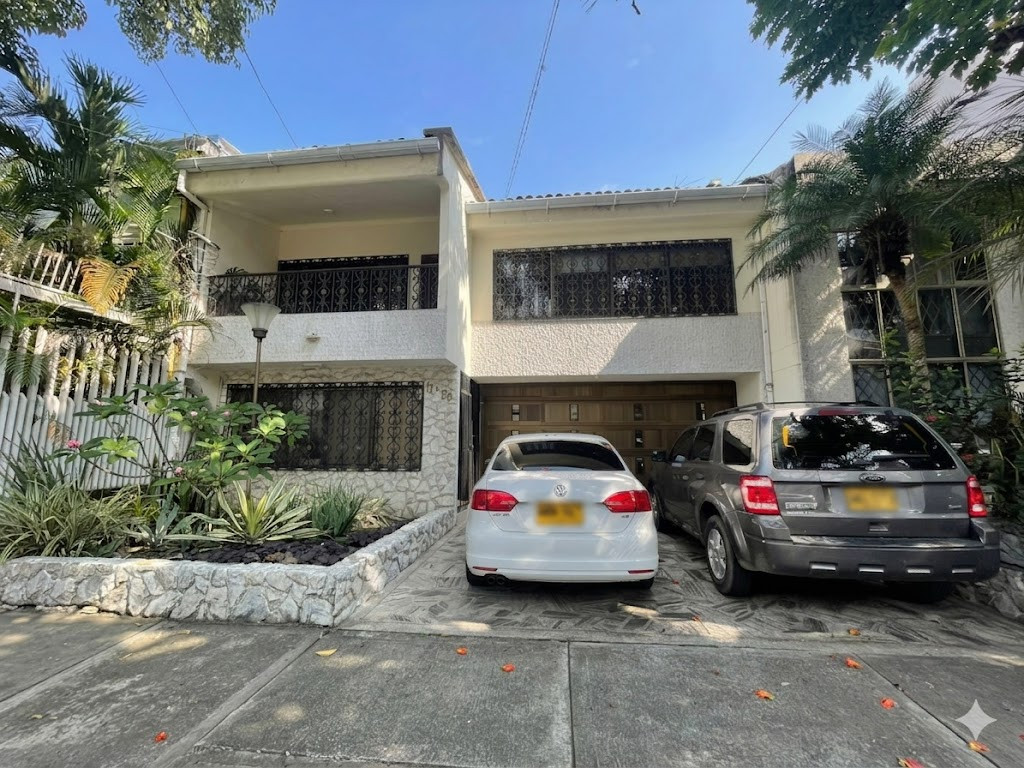 Casa En Venta - Ciudad Jardín, Cali