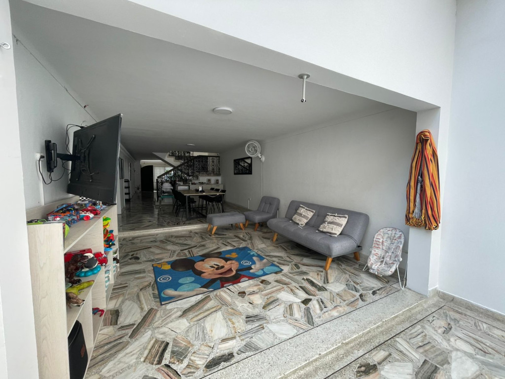 Casa En Venta - Ciudad Jardín, Cali
