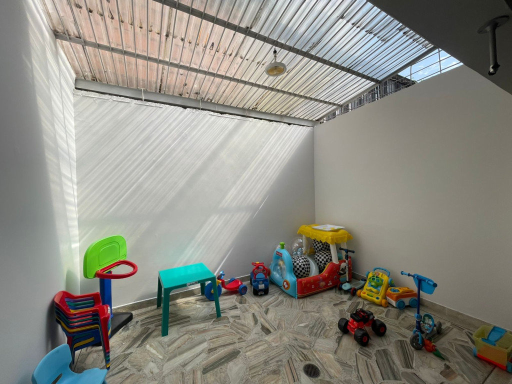 Casa En Venta - Ciudad Jardín, Cali