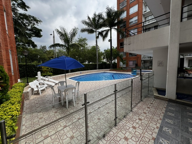 Apartamento En Venta - La Hacienda, Cali