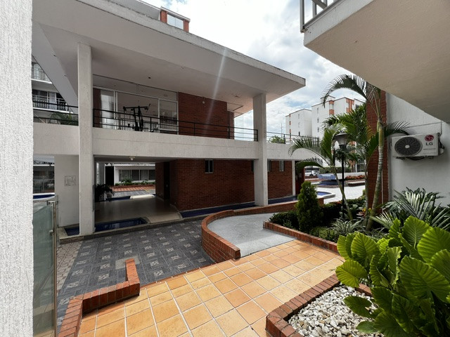 Apartamento En Venta - La Hacienda, Cali