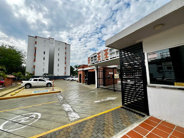 Apartamento En Venta - La Hacienda, Cali