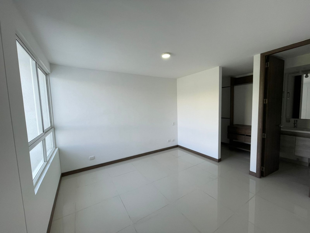 Apartamento En Arriendo - Valle Del Lili, Cali