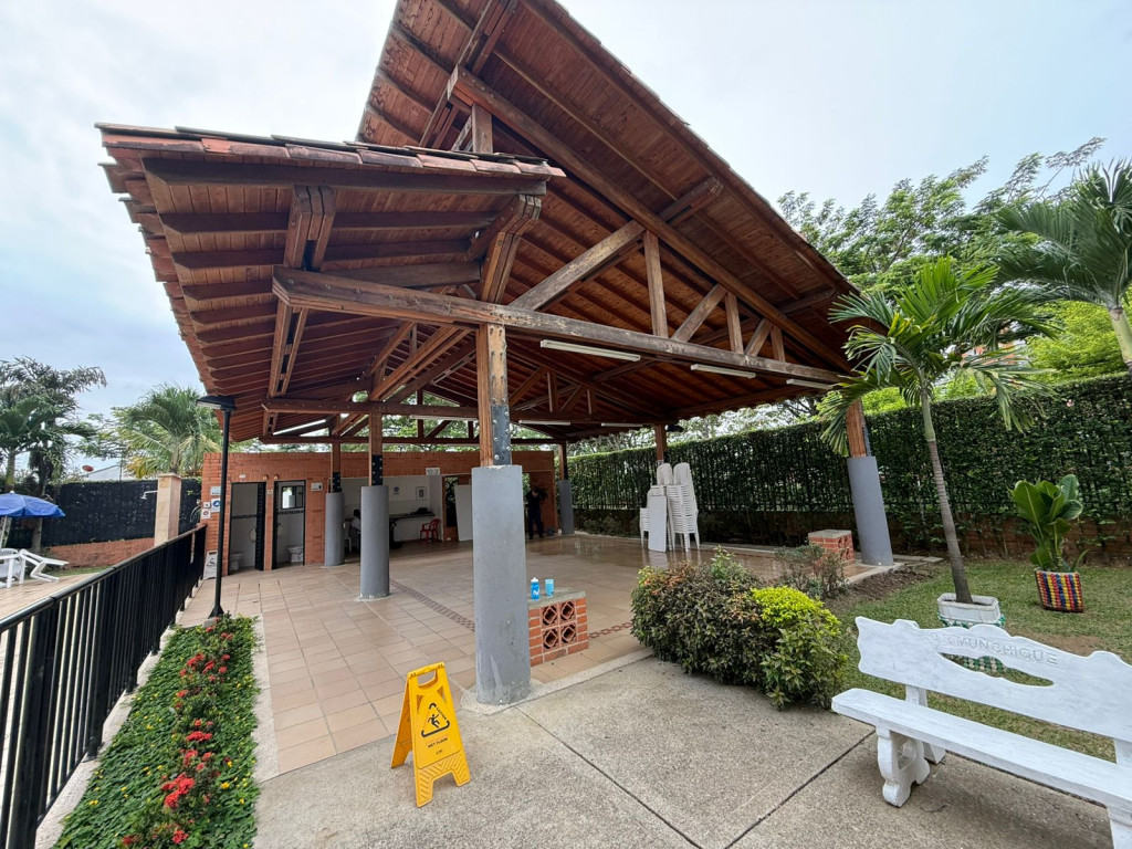 Apartamento En Arriendo - Valle Del Lili, Cali