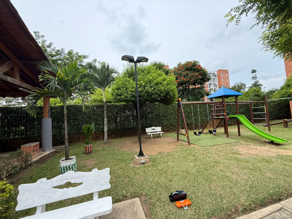Apartamento En Arriendo - Valle Del Lili, Cali