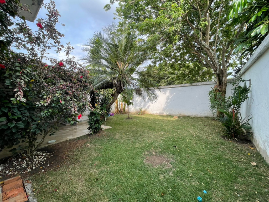 Casa En Venta - El Bosque, Cali