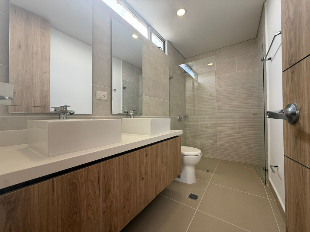 Apartamento En Venta - Valle Del Lili, Cali