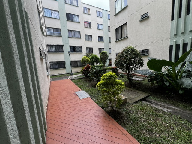 Apartamento En Venta - El Limonar, Cali