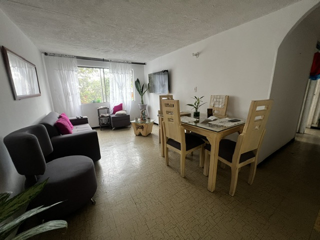 Apartamento En Venta - El Limonar, Cali