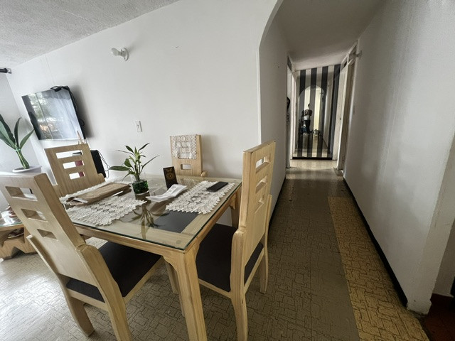 Apartamento En Venta - El Limonar, Cali