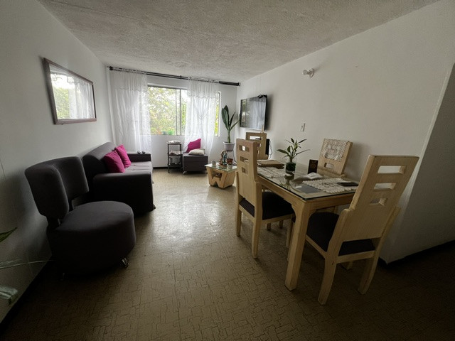 Apartamento En Venta - El Limonar, Cali