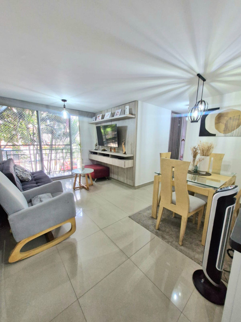 Apartamento En Venta - Las Granjas, Cali