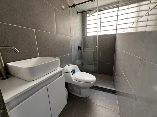 Apartamento En Venta - Limonar, Cali