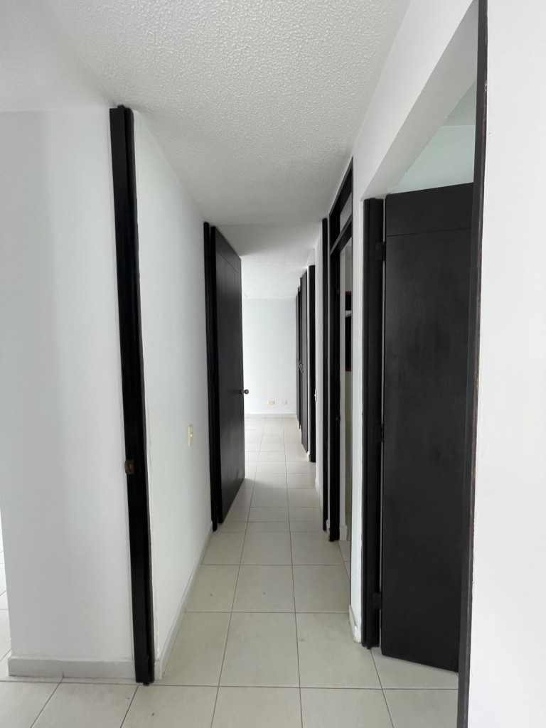 Apartamento En Arriendo - Valle Del Lili, Cali