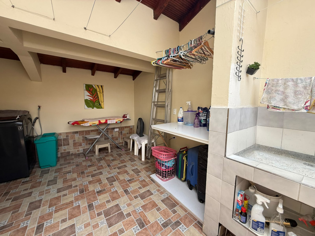 Casa En Venta - Departamental, Cali