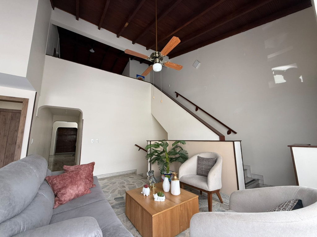 Casa En Venta - Departamental, Cali