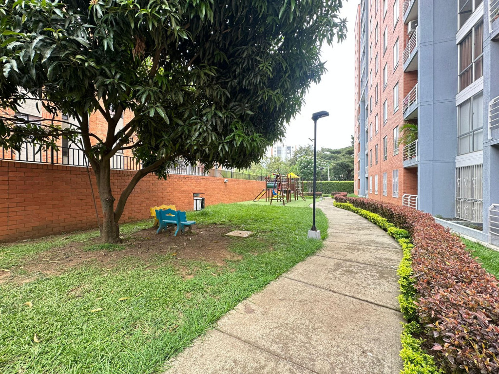 Apartamento En Arriendo - Valle Del Lili, Cali