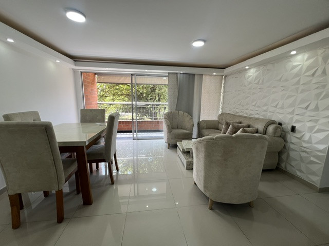 Apartamento En Venta - Ciudad Jardín, Cali