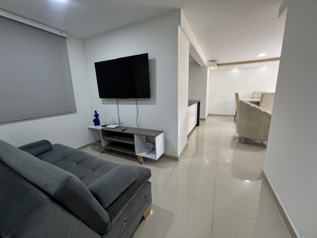 Apartamento En Venta - Ciudad Jardín, Cali