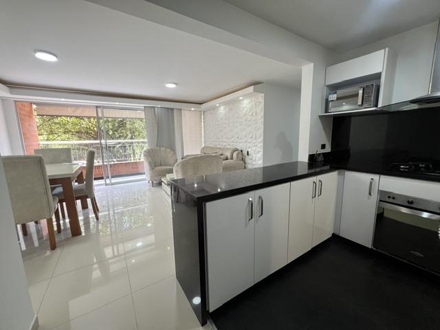 Apartamento En Venta - Ciudad Jardín, Cali