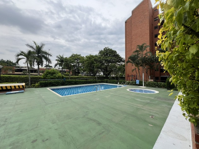 Apartamento En Venta - La Hacienda, Cali