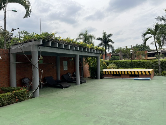 Apartamento En Venta - La Hacienda, Cali