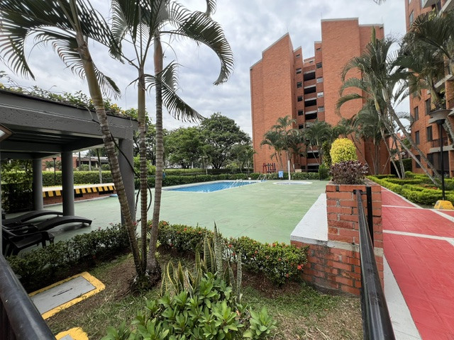 Apartamento En Venta - La Hacienda, Cali