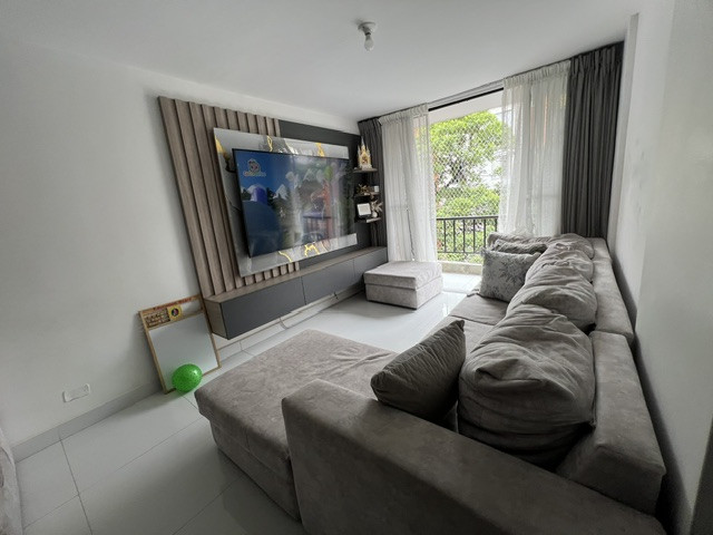 Apartamento En Venta - La Hacienda, Cali