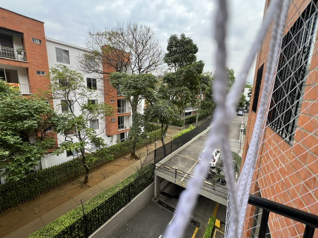 Apartamento En Venta - La Hacienda, Cali